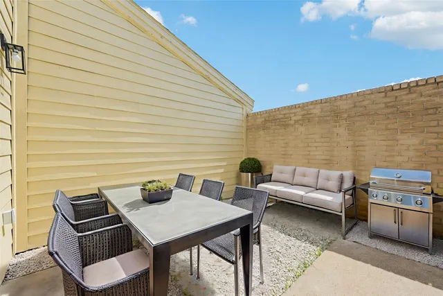 $255,000 | 6315 Dellfern Drive, Houston, TX 77035