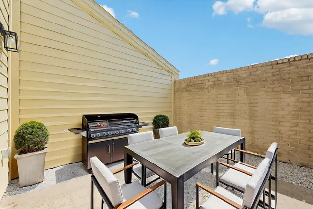 $255,000 | 6315 Dellfern Drive, Houston, TX 77035