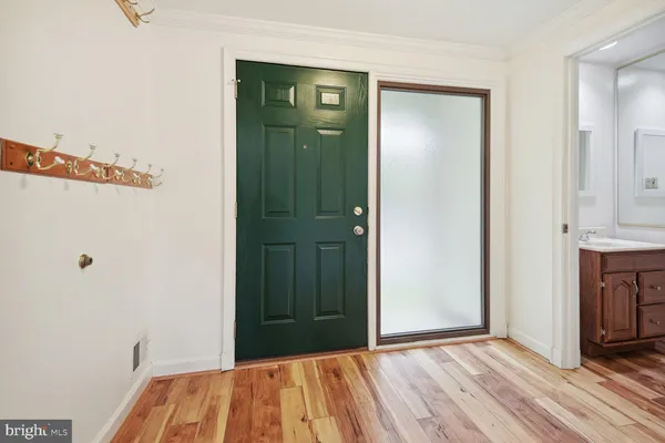 $3,000 | 19407 Battleridge Way, Gaithersburg, MD 20886