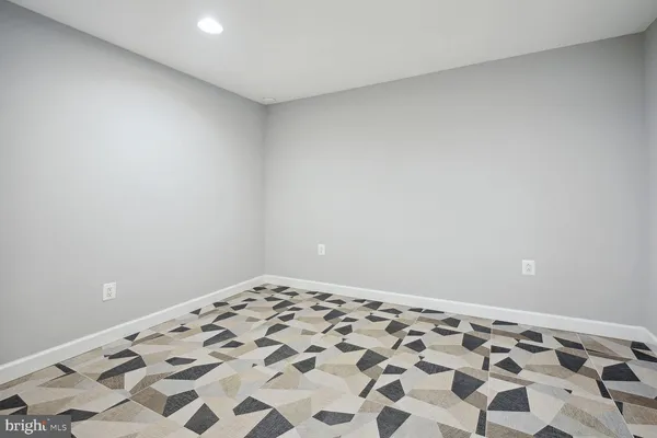 $3,000 | 19407 Battleridge Way, Gaithersburg, MD 20886