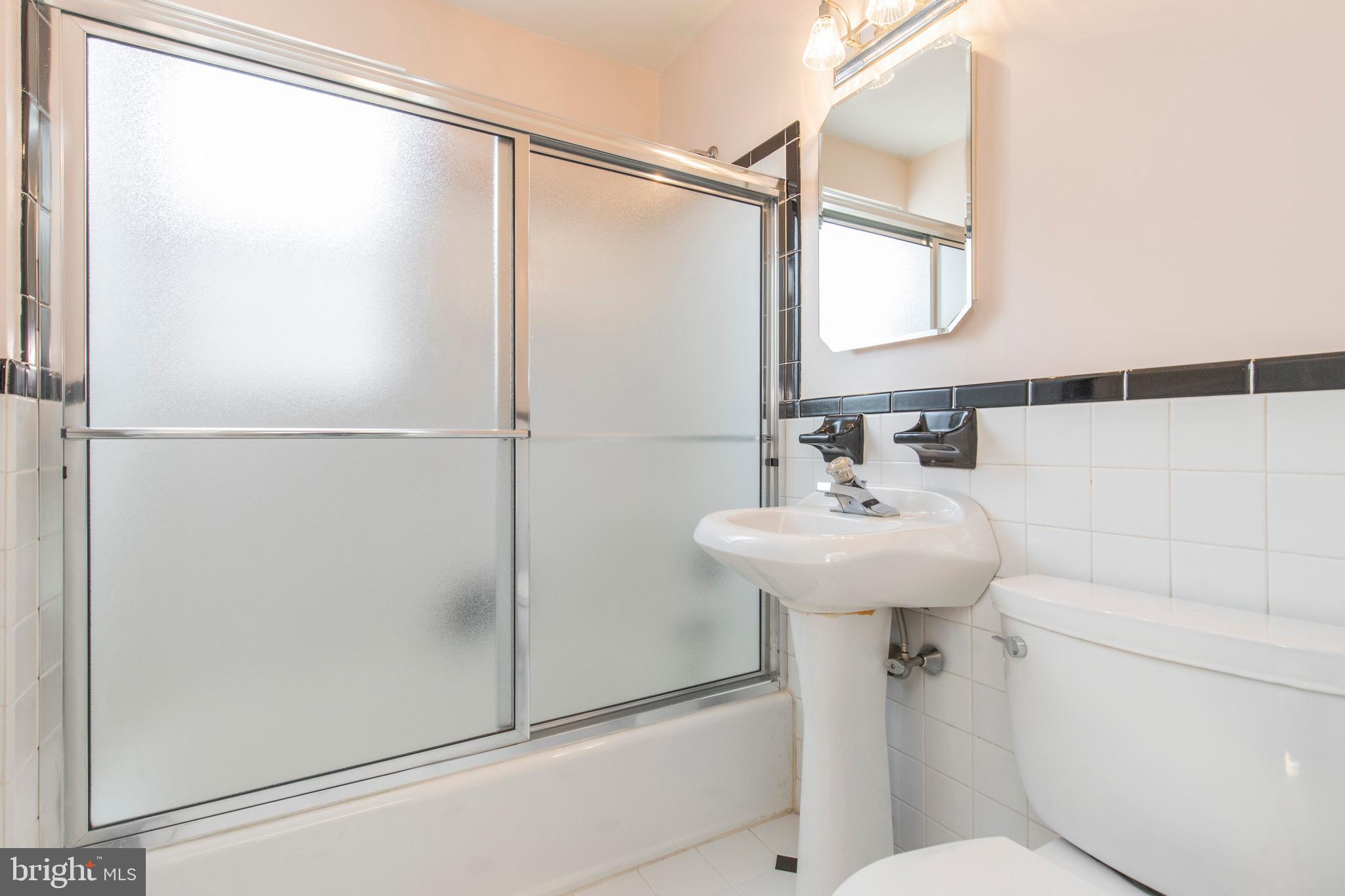 4042 Lasher Road Drexel Hill, PA 19026 - Photo 26 of 38 Gallery Image 26