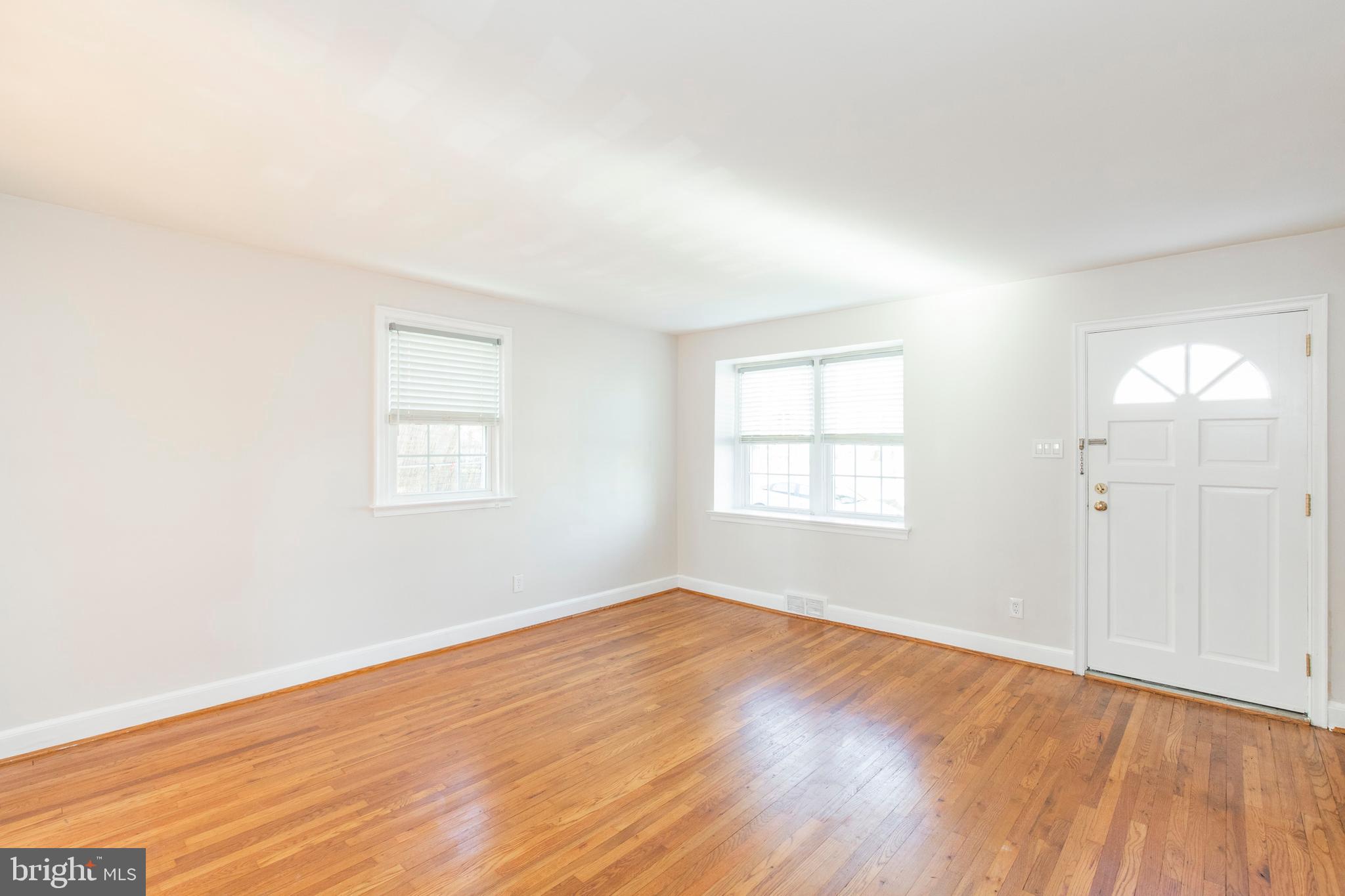 4042 Lasher Road Drexel Hill, PA 19026 - Photo 7 of 38 Gallery Image 7