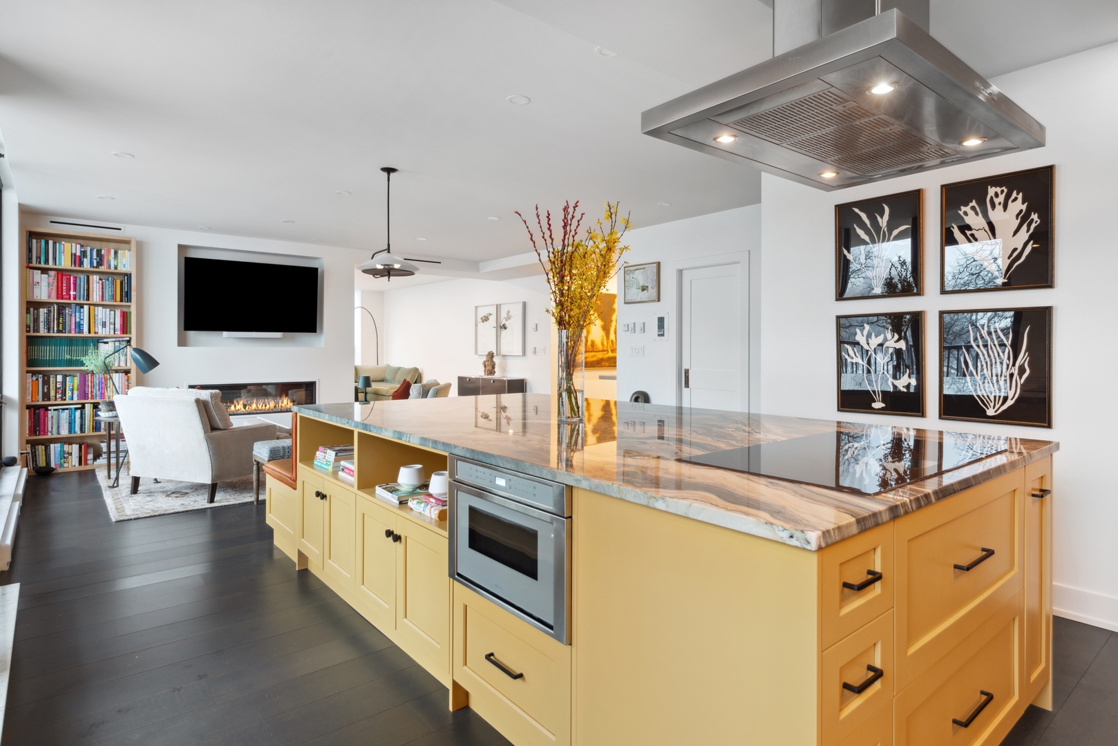 1040 North Lake Shore Drive, Unit 4A Chicago, IL 60611 - Photo 14 of 43 a kitchen with stainless steel appliances granite countertop a stove and a refrigerator