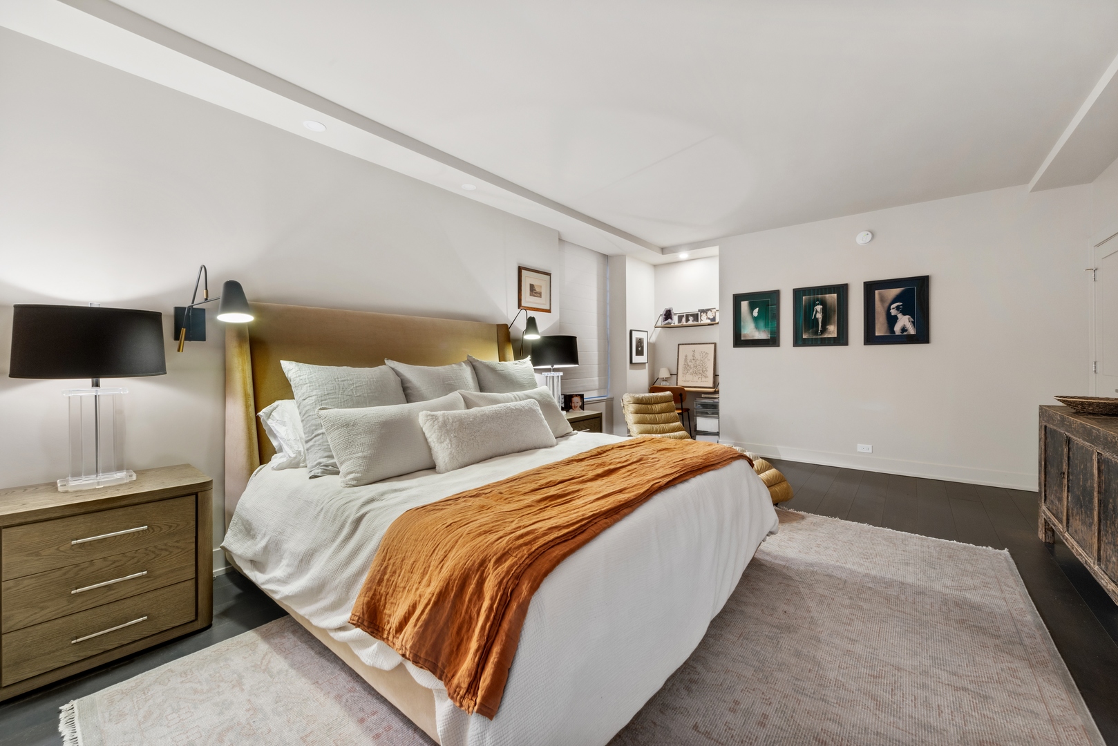 1040 North Lake Shore Drive, Unit 4A Chicago, IL 60611 - Photo 27 of 43 a bedroom with a large bed and a tv