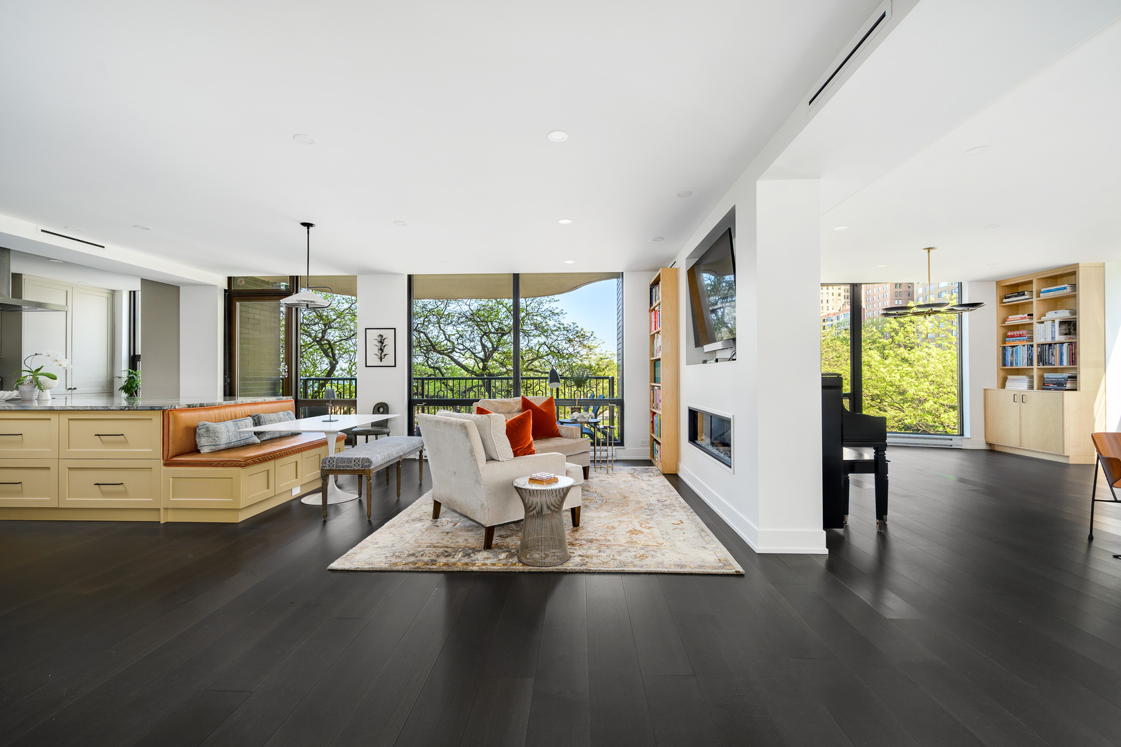 1040 North Lake Shore Drive, Unit 4A Chicago, IL 60611 - Photo 8 of 43 a living room with furniture and a large window