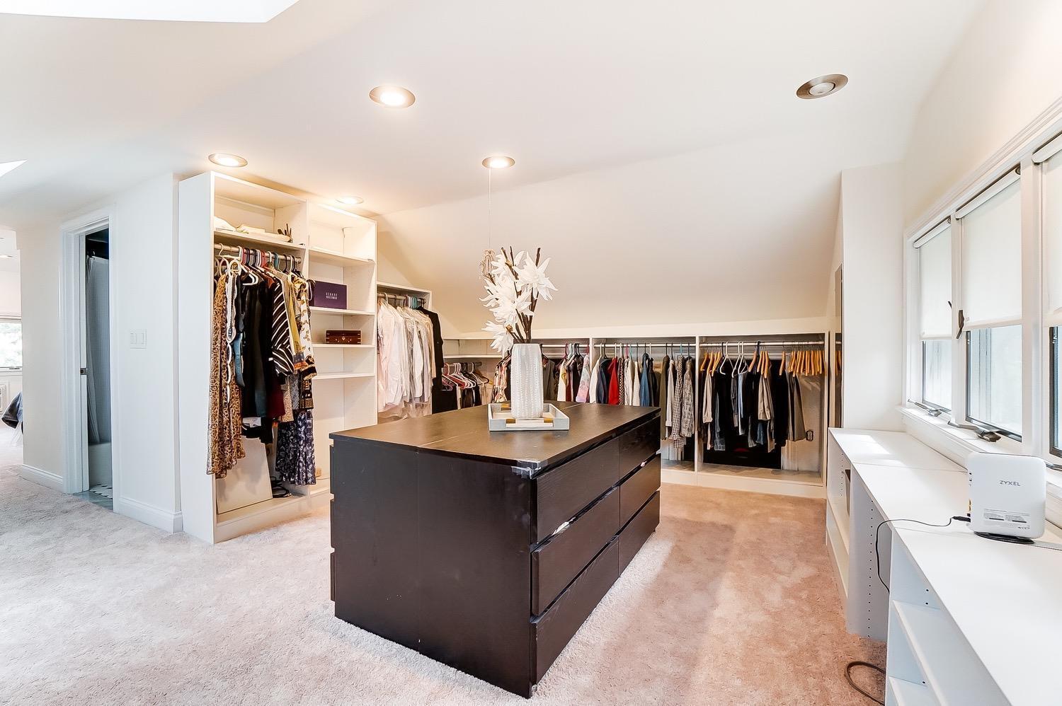 685 Riddle Road Cincinnati, OH 45220 - Photo 43 of 50 Gallery Image 43