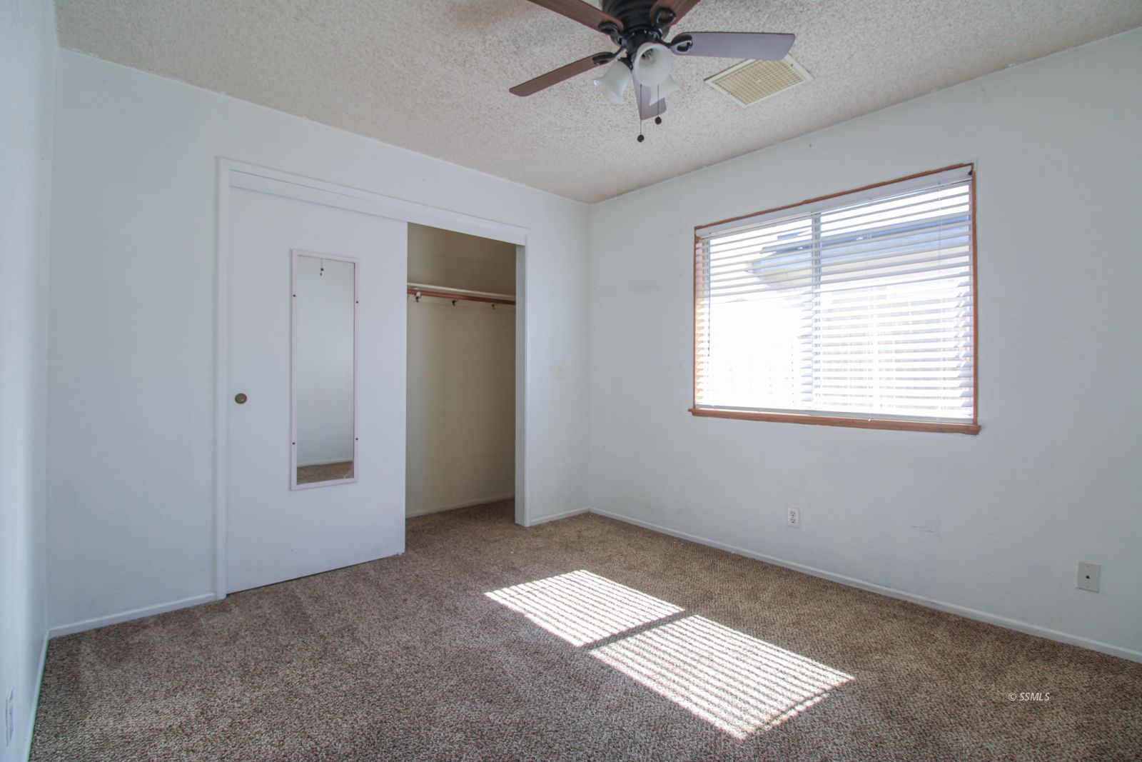 925 West Tamarisk Avenue Ridgecrest, CA 93555 - Photo 21 of 37