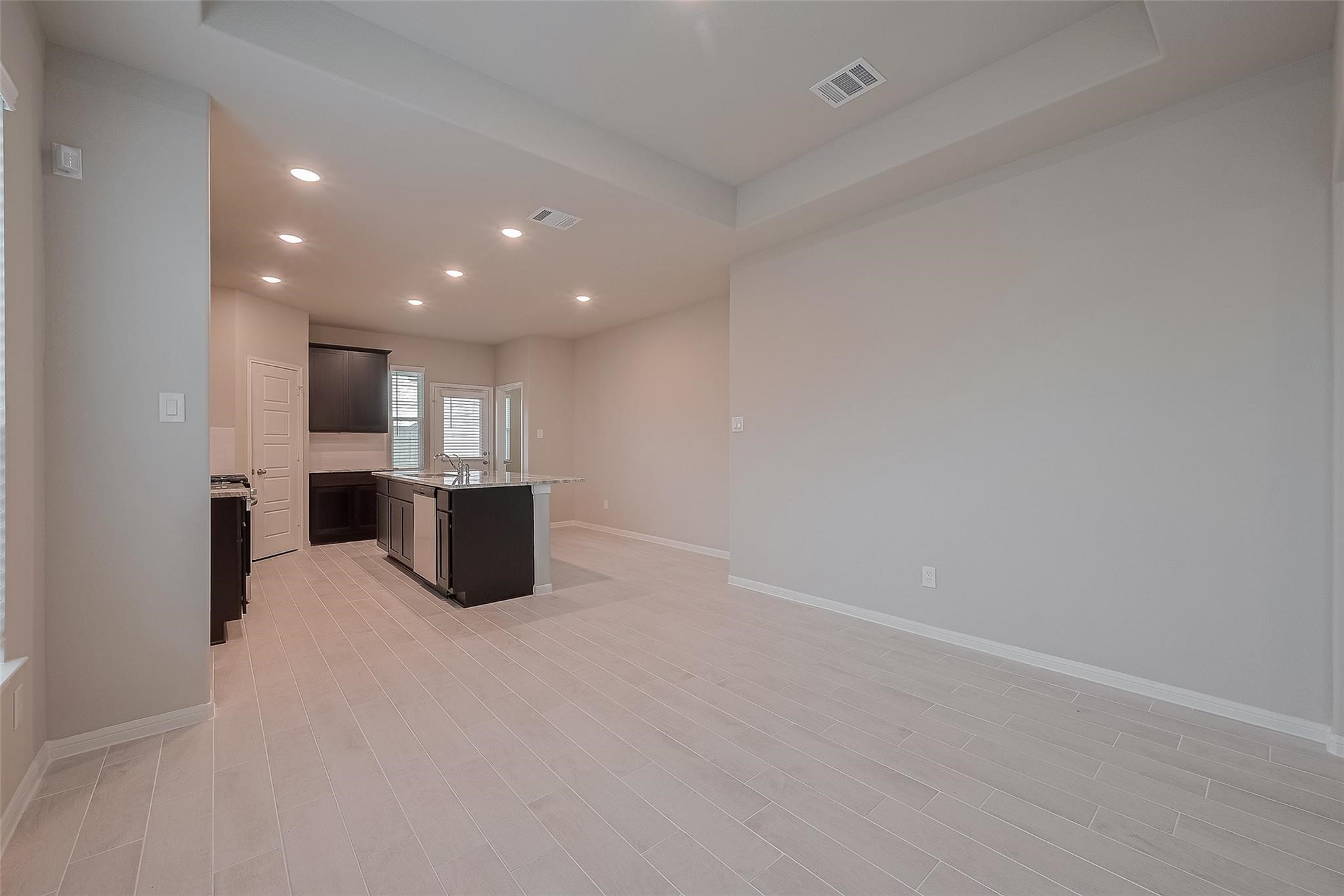 461 Long Br Drive Dayton, TX 77535 - Photo 7 of 24