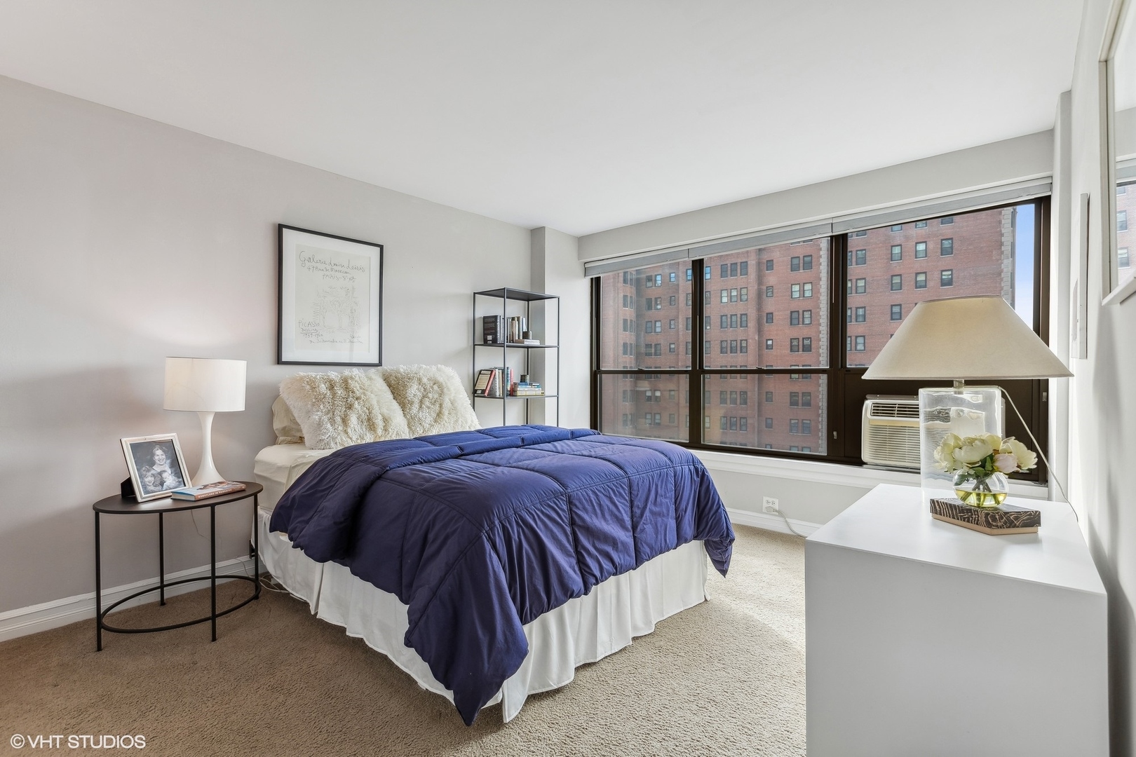 2930 North Sheridan Road, Unit 806 Chicago, IL 60657 - Photo 8 of 22