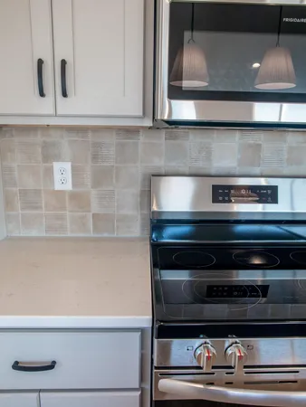 $499,999 | 10109 Concord Drive, Horace, ND 58047