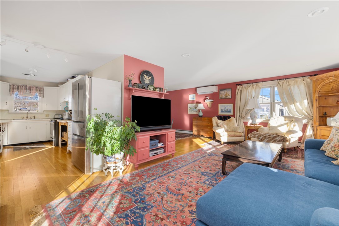 9 White Terrace Middletown, RI 02842 - Photo 28 of 50 Horseshoe shaped living area.