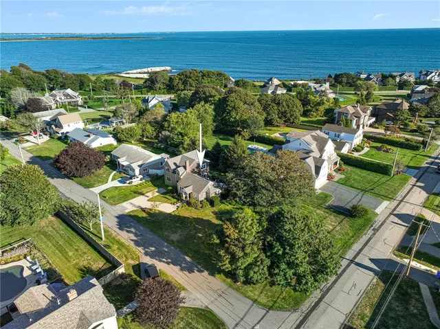 $7,000 | 9 White Terrace, Middletown, RI 02842