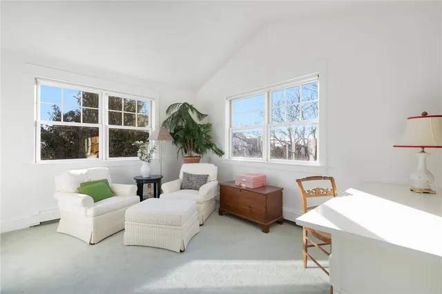 $7,000 | 9 White Terrace, Middletown, RI 02842