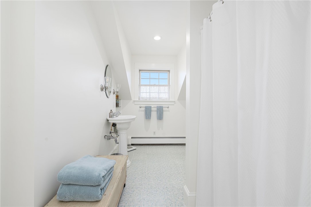 9 White Terrace Middletown, RI 02842 - Photo 38 of 50