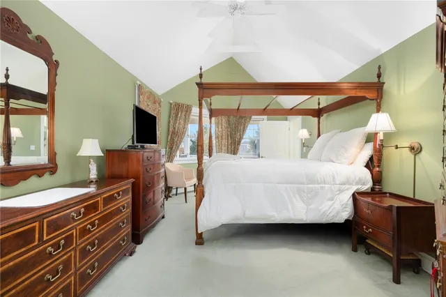 $7,000 | 9 White Terrace, Middletown, RI 02842