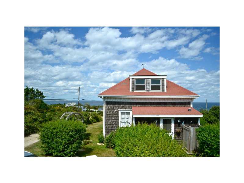 305 Southeast Ext Road Block Island, RI 02807 - Photo 3 of 11 Exterior Front.