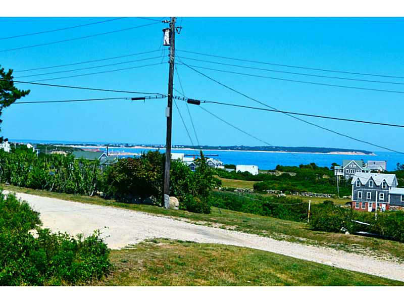 305 Southeast Ext Road Block Island, RI 02807 - Photo 4 of 11 View.