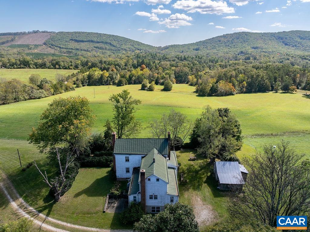 748 Findlay Mountain Road Shipman, VA 22971 - Photo 11 of 55 Gallery Image 11