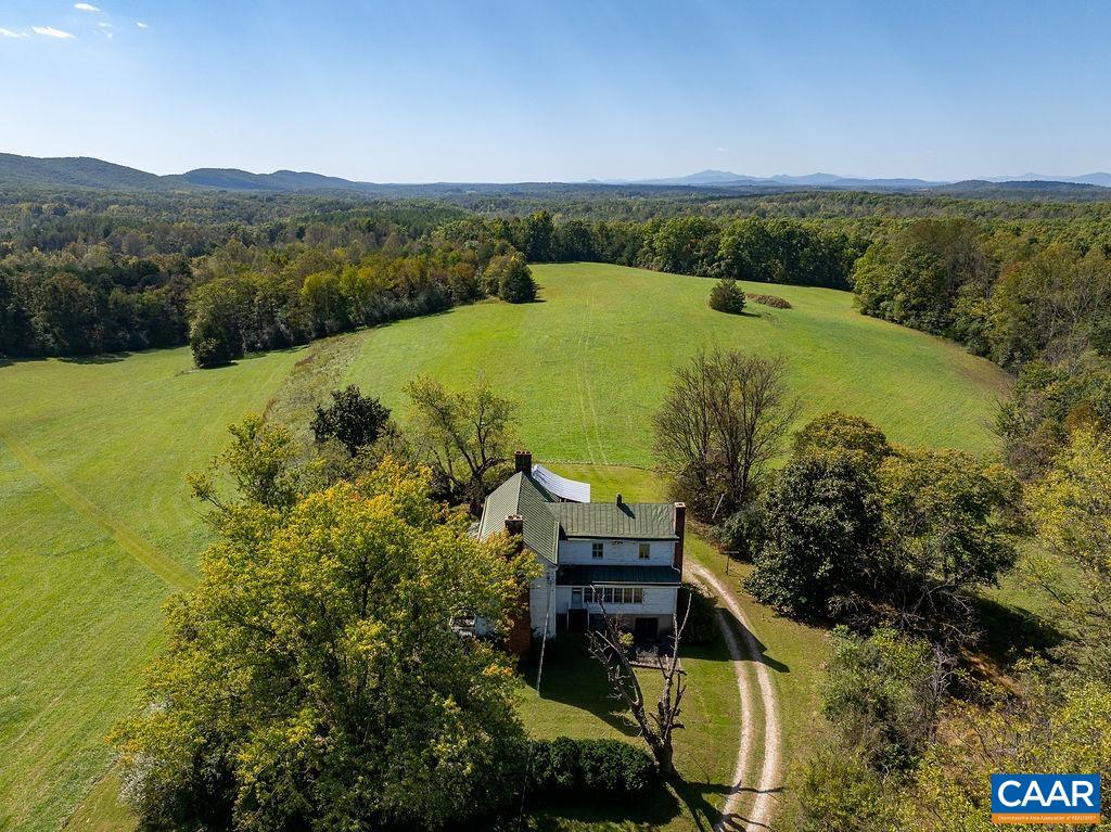 748 Findlay Mountain Road Shipman, VA 22971 - Photo 9 of 55 Gallery Image 9