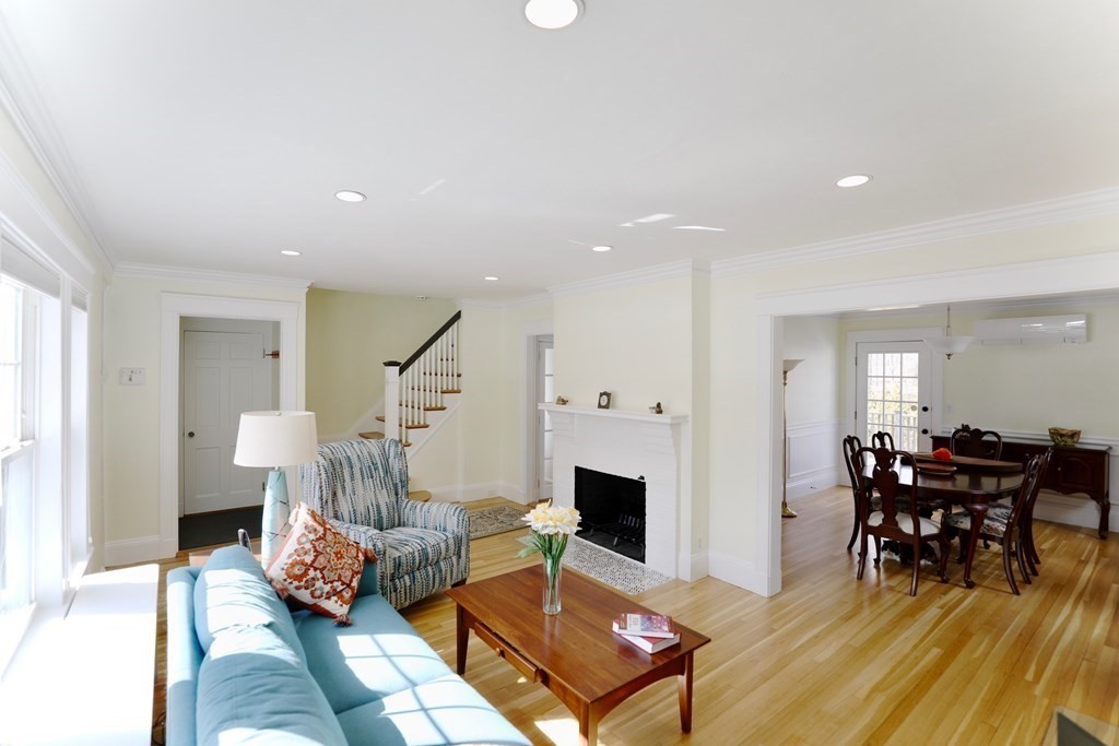 63 Canterbury Road Newton, MA 02461 - Photo 4 of 11
