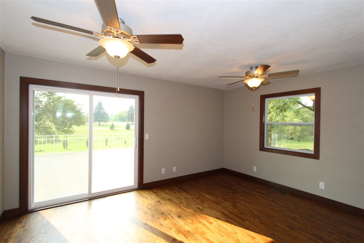 4200 Blairs Ferry Road Northeast Cedar Rapids, IA 52411 - Photo 11 of 15 Gallery Image 11