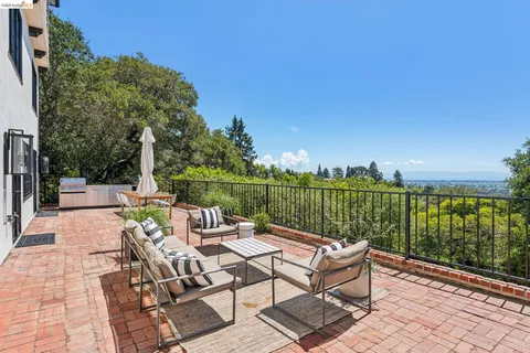 $3,750,000 | 120 Somerset Road, Piedmont, CA 94611