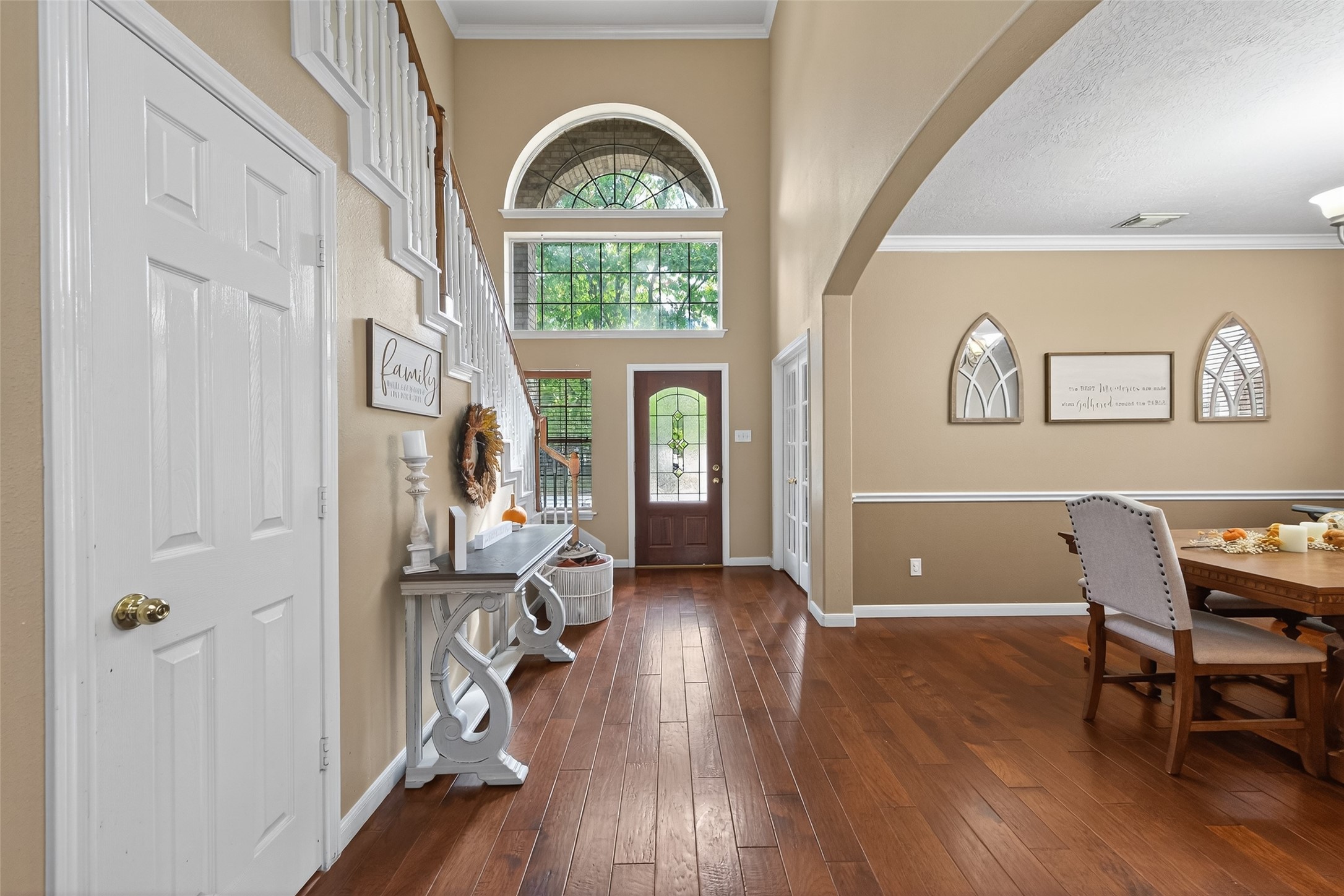59 Genesee Ridge Drive Conroe, TX 77385 - Photo 7 of 44 a view of a livingroom with furniture and a window