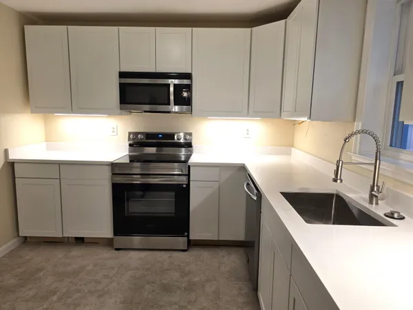 $379,900 | 720 Pitchers Way, Unit F52, Hyannis, MA 02601