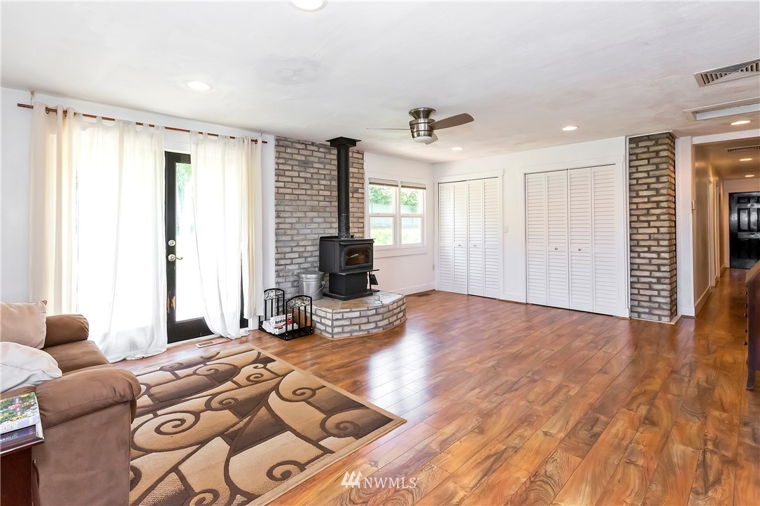1617 Sheridan Road Bremerton, WA 98310 - Photo 18 of 29 Gallery Image 18