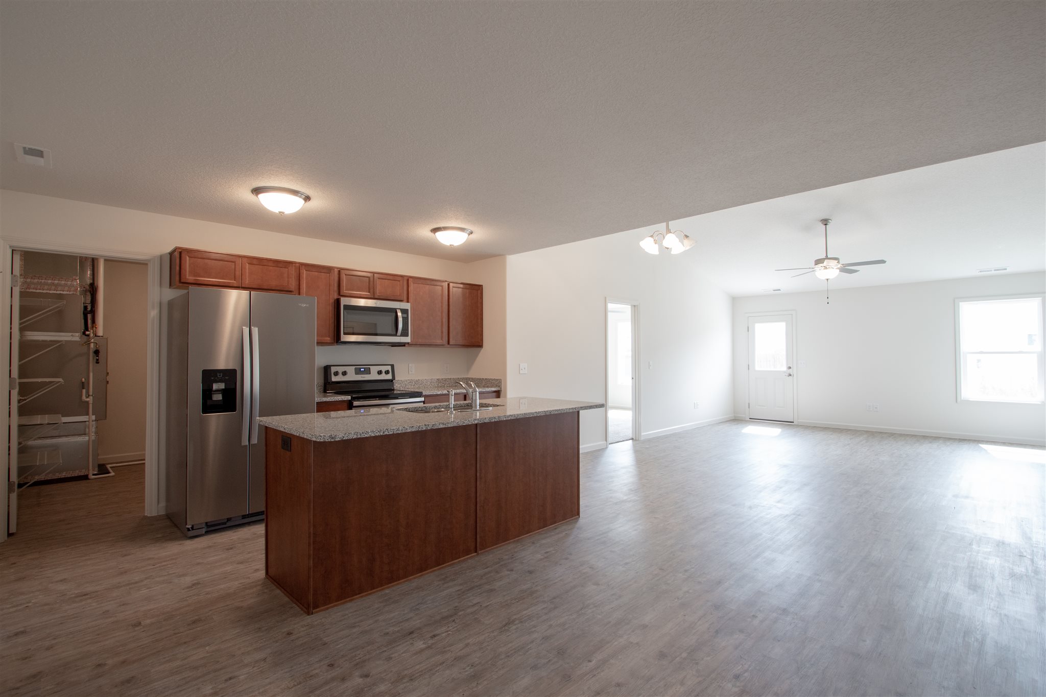 2205 Blue Spring Run Fort Wayne, IN 46808 - Photo 3 of 16 Gallery Image 3
