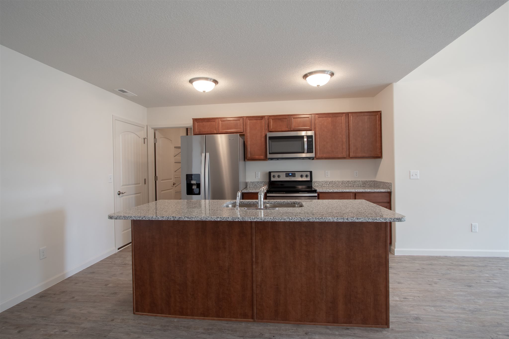 2205 Blue Spring Run Fort Wayne, IN 46808 - Photo 5 of 16 Gallery Image 5