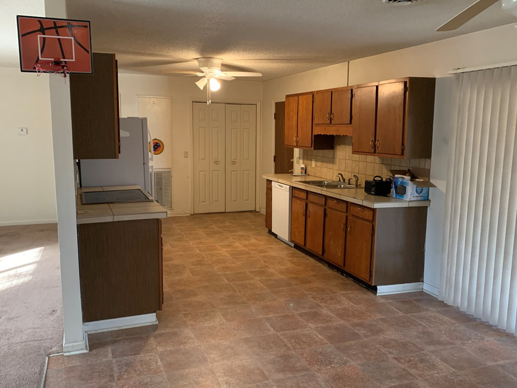 2168 James Loop Road Manning, SC 29102 - Photo 11 of 21 Gallery Image 11