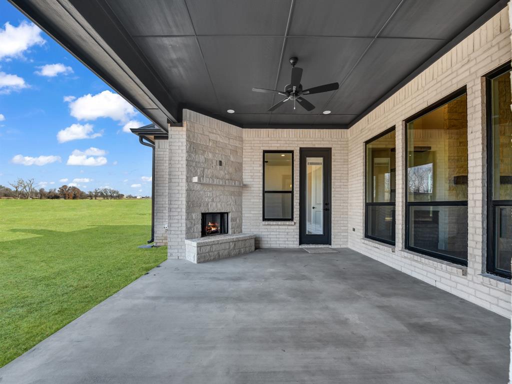 212 Desperado Way Weatherford, TX 76088 - Photo 7 of 36