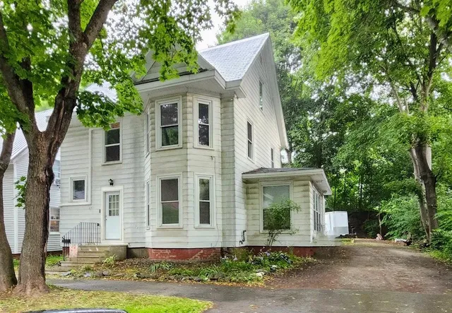 $199,000 | 69 Walter Street, Bangor, ME 04401