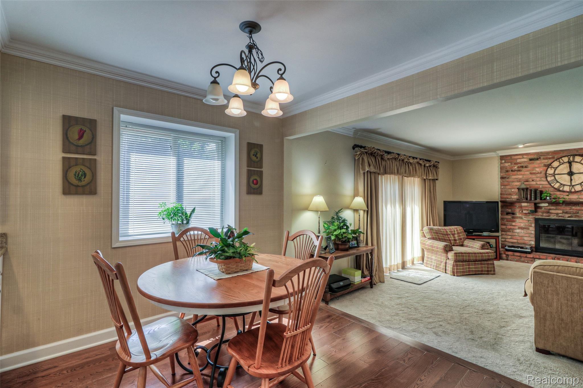 1107 Valley Stream Drive Rochester, MI 48309 - Photo 19 of 50 -25.jpg