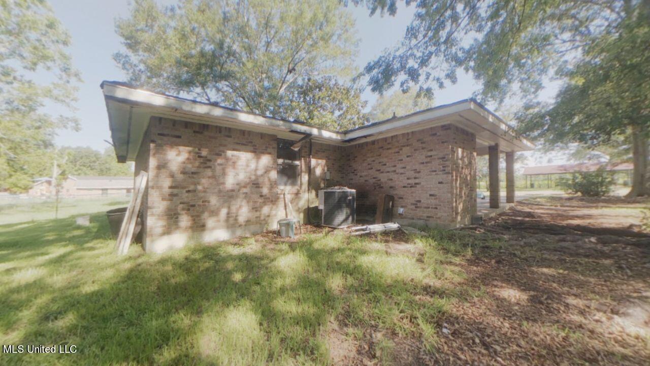 313 Rosa Street Picayune, MS 39466 - Photo 11 of 18 313 ROSA ST 17 Jessica Kinder