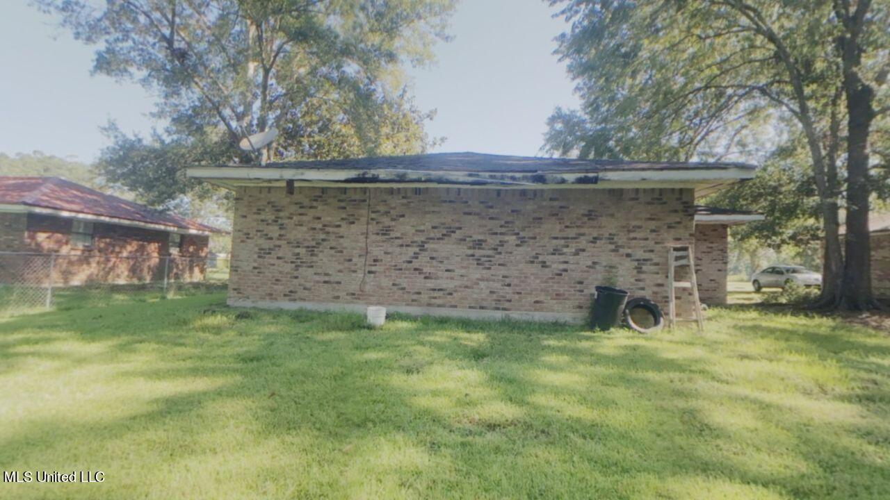 313 Rosa Street Picayune, MS 39466 - Photo 7 of 18 313 ROSA ST 13 Jessica Kinder