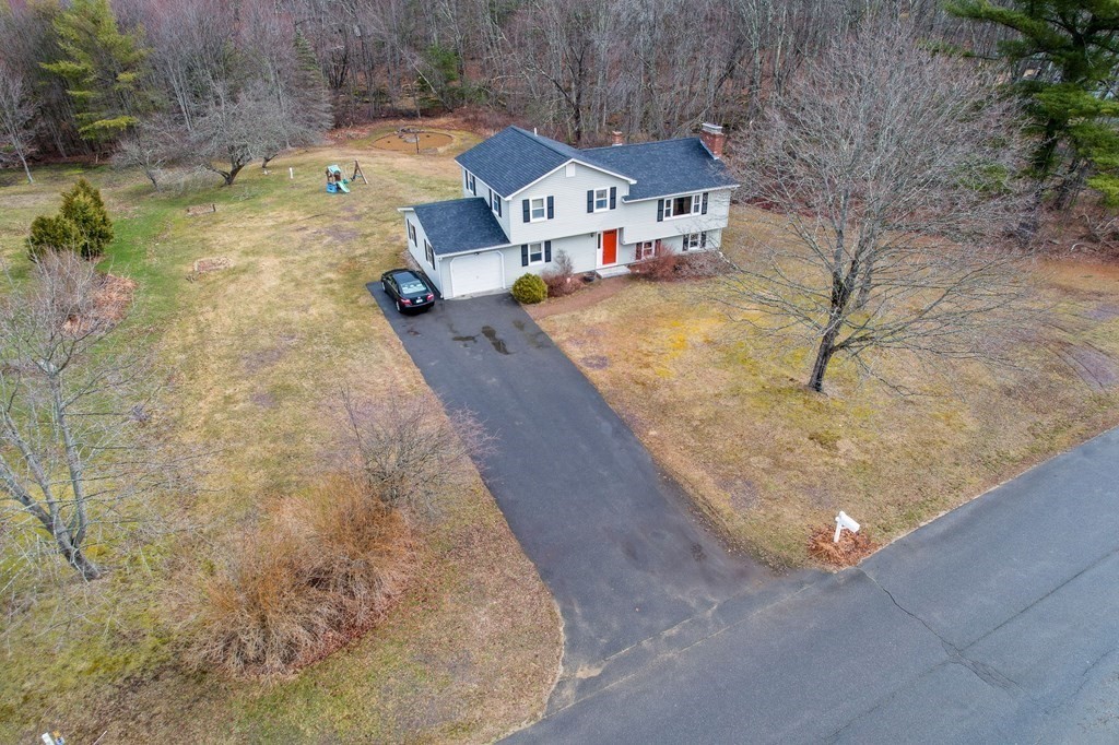 5 Leni Road Windham, NH 03087 - Photo 2 of 39