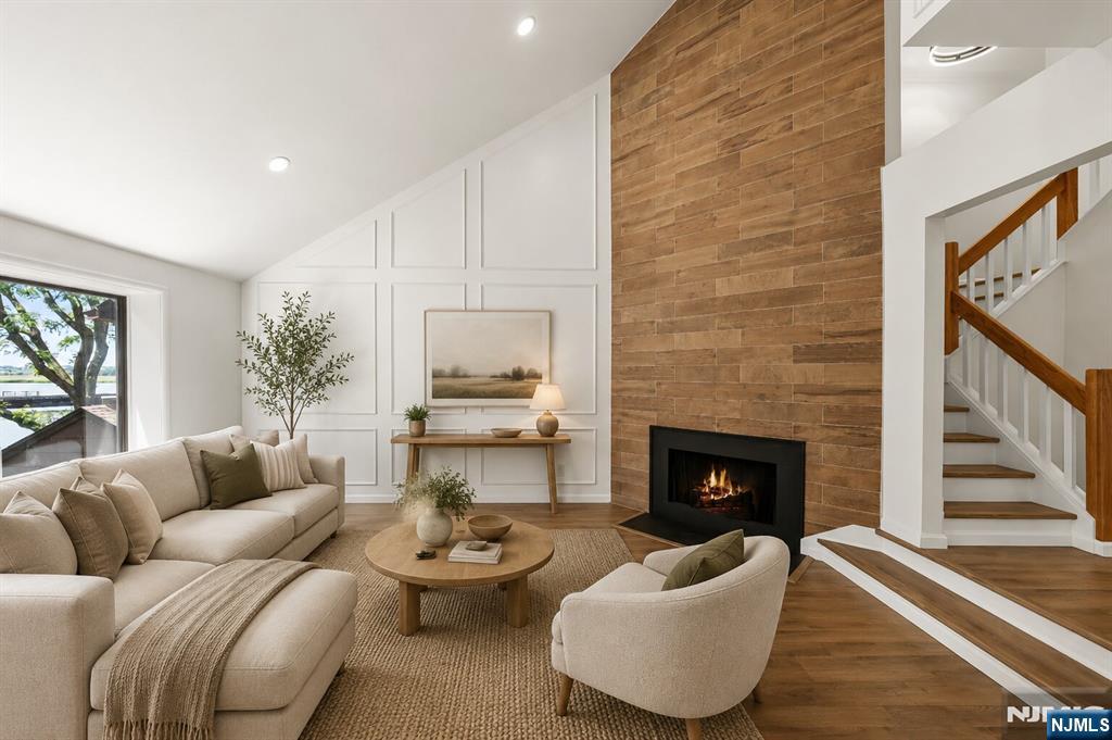 261 Sunset Key Secaucus, NJ 07094 - Photo 5 of 35