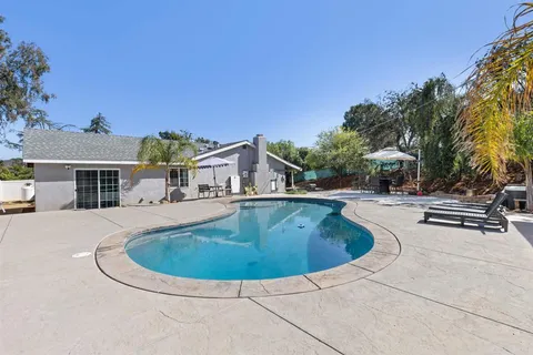 $995,000 | 1315 Hillcrest Drive, Alpine, CA 91901