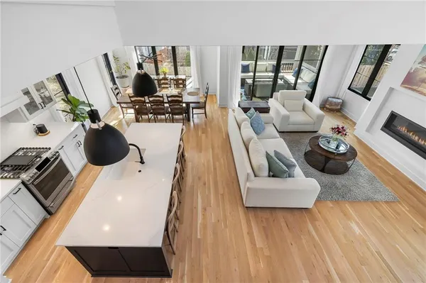 $1,150,000 | 2207 West 48th Street, Westwood, KS 66205