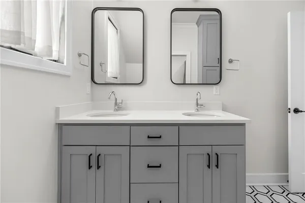 $1,150,000 | 2207 West 48th Street, Westwood, KS 66205