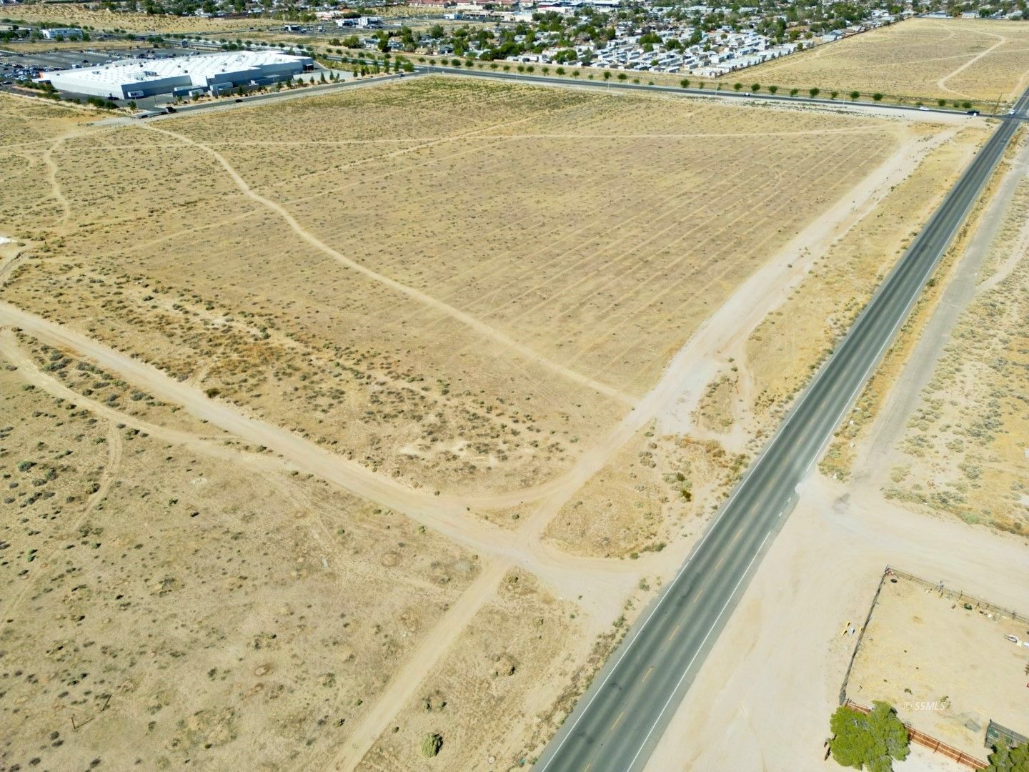343-351-01 East Bowman Road Ridgecrest, CA 93555 - Photo 3 of 38