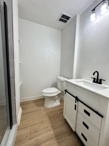 $2,100 | 10002 Knoboak Drive, Unit 43, Houston, TX 77080