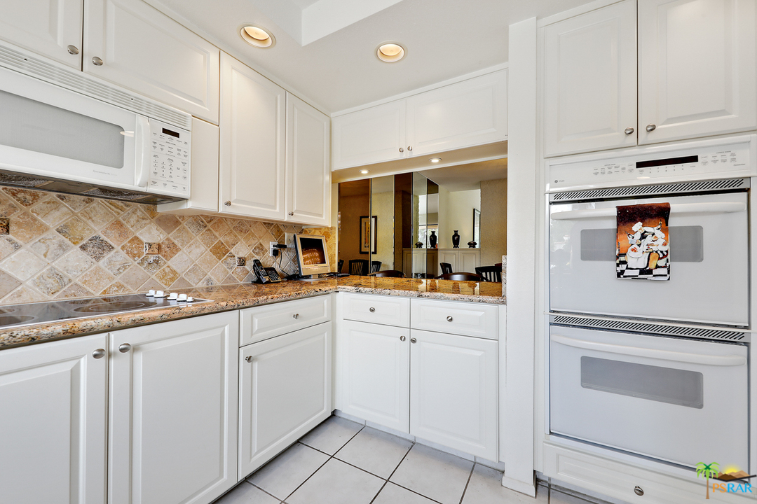 64 La Ronda Drive Rancho Mirage, CA 92270 - Photo 8 of 25 Additional Photo