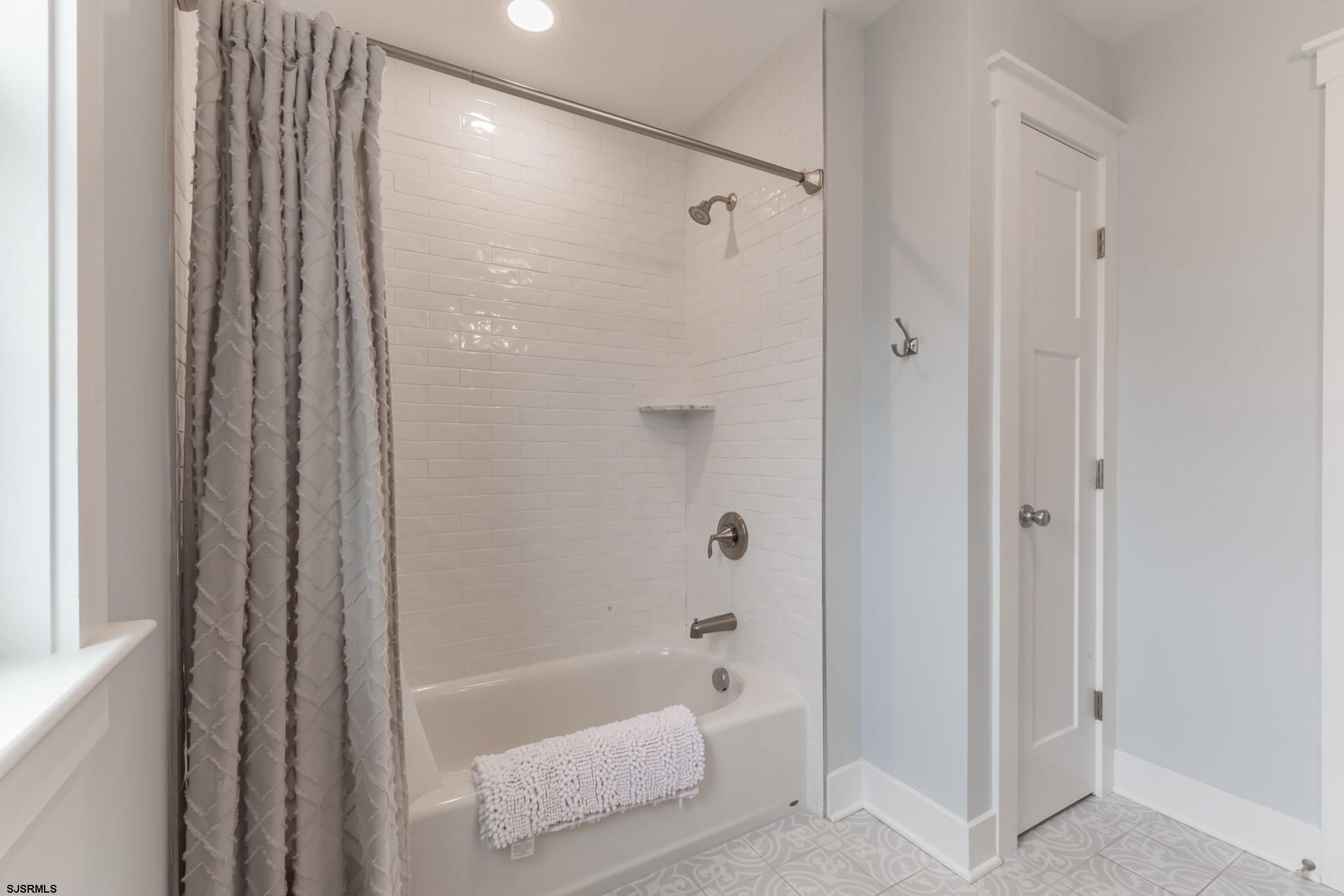 818 Park Ridge Road, Unit 2 Ocean City, NJ 08226 - Photo 18 of 25 Gallery Image 18