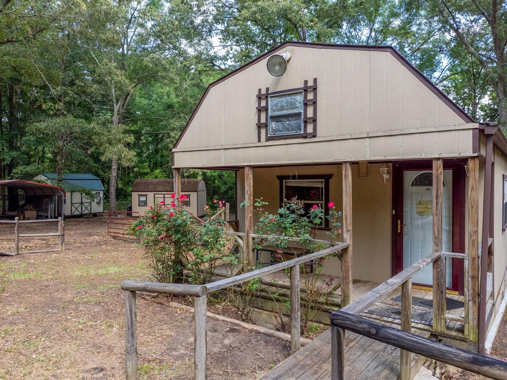 a house view with a outdoor space