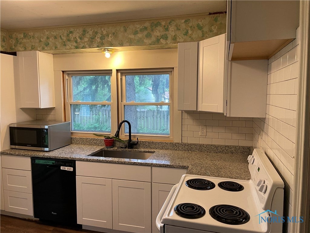 720 Vanderbilt Road Toledo, OH 43615 - Photo 3 of 14 Gallery Image 3