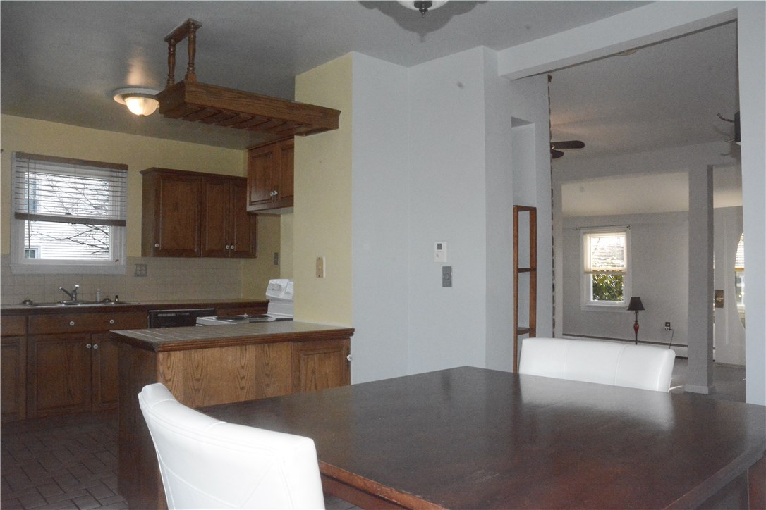 1785 West Main Road Middletown, RI 02842 - Photo 9 of 17