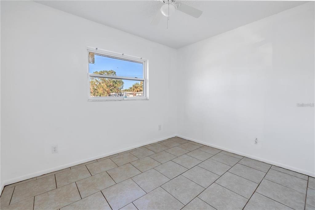 185 Fulton Street Northeast Largo, FL 33771 - Photo 11 of 21